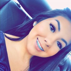 Meet your Posher, Rosaura